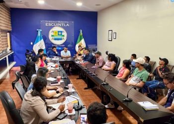 Autoridades y comunidades de Escuintla dan seguimiento a riesgos en ruta RD-Esc-06