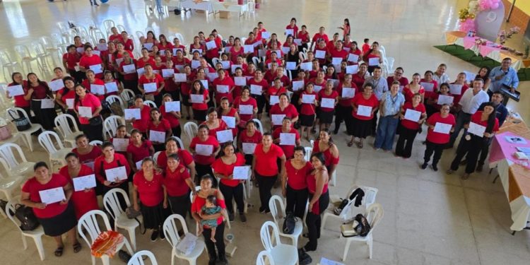 Mides a mujeres de Cabañas, Zacapa, para impulsar emprendimientos
