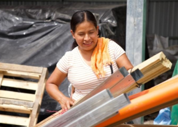 MIDES entrega 159 kits de letrinas a familias de Jocotán