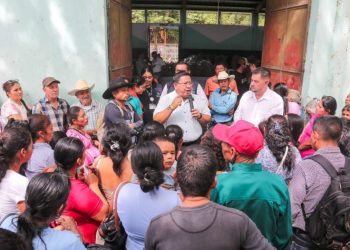 Entregan raciones alimentarias para beneficiar a 2 mil 877 familias afectadas por la sequía en San Juan Ermita