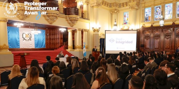 Escuintla recibe reconocimiento por su compromiso con la integridad institucional