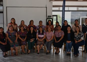 Fortalecen capacidades institucionales en favor de las mujeres de Quetzaltenango
