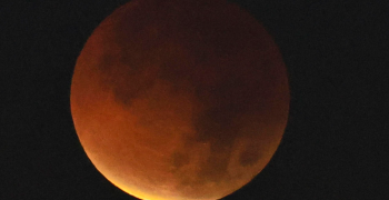 Este jueves podrá apreciarse la "Luna de sangre"./Foto: EFE.