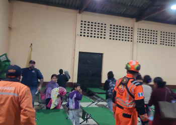 Conred agiliza acciones de respuesta por erupción del volcán de Fuego./Foto: Conred.