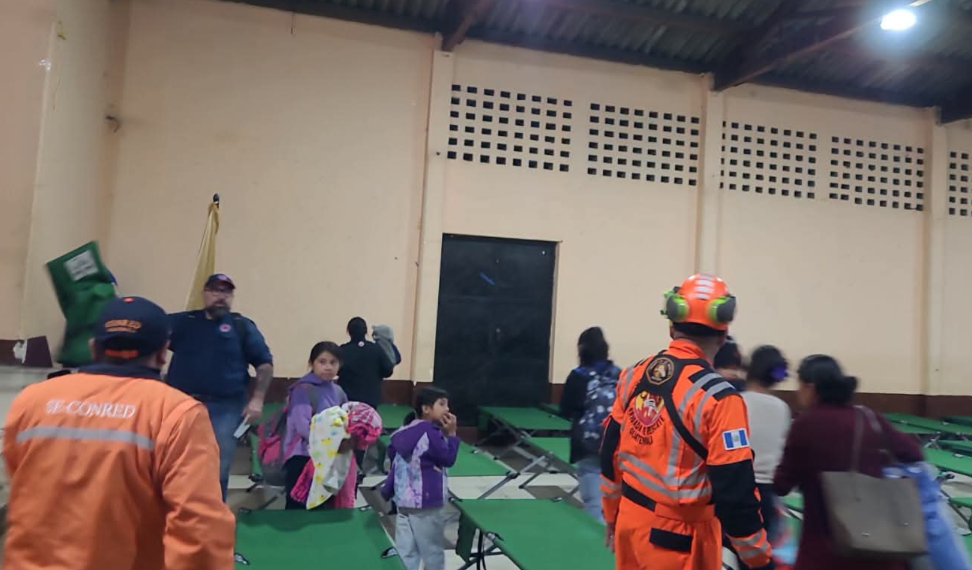 Conred agiliza acciones de respuesta por erupción del volcán de Fuego./Foto: Conred.