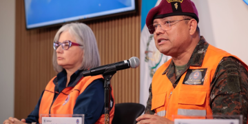 Ejército brinda seguridad en albergues y zonas afectadas por erupción del volcán de Fuego./Foto: Álex Jacinto.