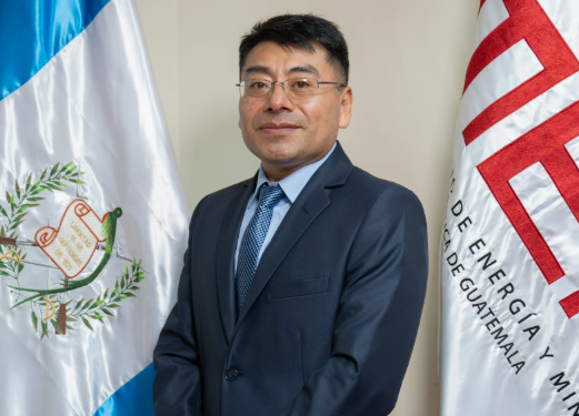 Asume Francisco Tzirin como viceministro encargado del Área Energética