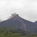 Insivumeh: Volcán de Fuego reduce su actividad, pero mantiene explosiones y caída de ceniza