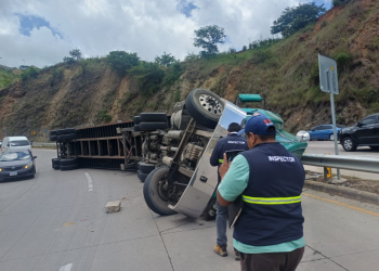 DGT sanciona a cabezal accidentado en la CA-9 Norte./Foto: DGT.
