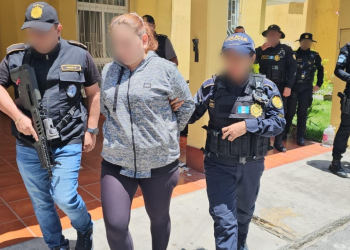 La detenida fue identificada como Wendy N, de 39 años, quien fue aprehendida el domingo 9 de agosto. / Foto: PNC