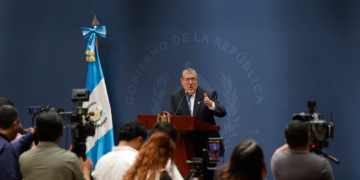 Gobierno garantiza atención a denuncias de migrantes retornados por cobro de multas./Foto: Gilber García.