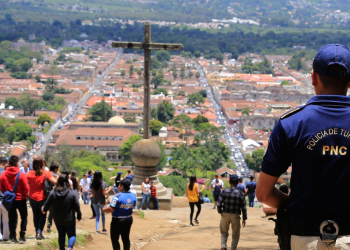 Más de 71 mil turistas salvadoreños visitaron Guatemala durante las fiestas agostinas