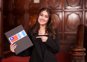 175 jóvenes han recibido becas para estudio superior en el extranjero
