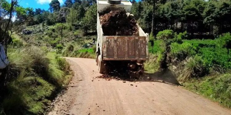 CIV mantiene atención a emergencias en carreteras por las lluvias