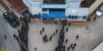 Requisa en cárcel de Zacapa./Foto: Ejército.