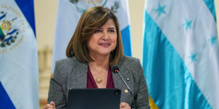Vicepresidenta impulsa una agenda regional de turismo, empleo y desarrollo productivo