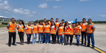 Aeropuerto Mundo Maya inspira a la juventud a soñar con un futuro en las alturas