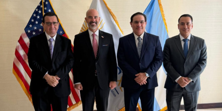 La participación guatemalteca busca ampliar las alianzas estratégicas para combatir el narcotráfico. / Foto: Mingob