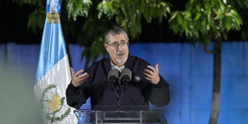 Presidente Bernardo Arévalo en la Ronda,