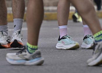 ¿Qué calles estarán cerradas y cuáles son las rutas alternas por la 42K y 21K de la Ciudad de Guatemala este domingo?