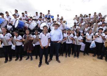 Presidente Bernardo Arévalo en Zaragoza, Chimaltenango.