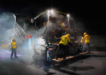 Carretera a El Salvador: mantenimiento avanza con trabajos nocturnos