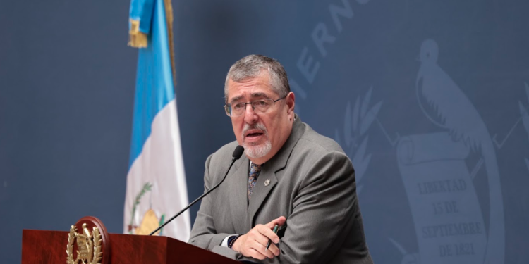 Presidente Arévalo en la Ronda. / Foto: Analí Camey