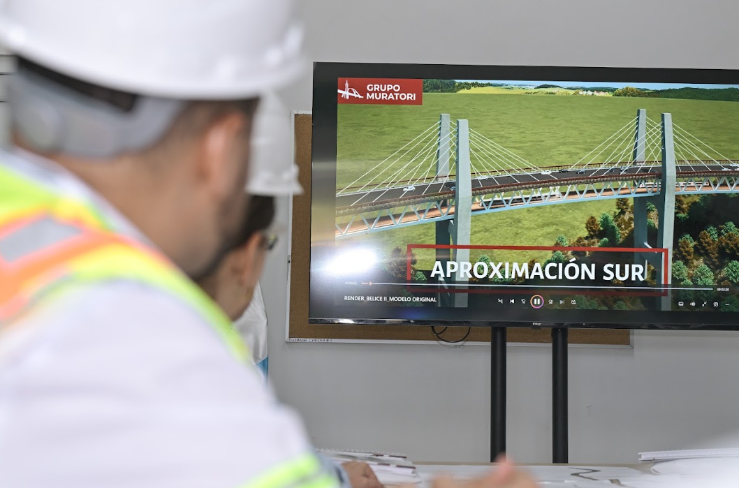 Paso elevado de tres kilómetros./Foto: Álvaro Interiano.