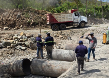 Avanzan trabajos para habilitación de ruta al puente Güijo./Foto: CIV.