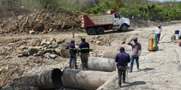 Avanzan trabajos para habilitación de ruta al puente Güijo./Foto: CIV.