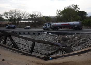 CIV se prepara para la demolición del puente Güijo./Foto: CIV.