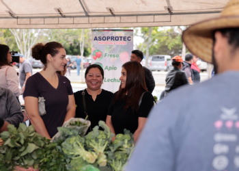 Feria del Agricultor reunió a más de 100 productores y alrededor de 300 visitantes en el Centro Deportivo Erick Barrondo