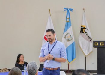 Gobernador de Chiquimula participa en reunión nacional para fortalecer la ejecución de proyectos de infraestructura