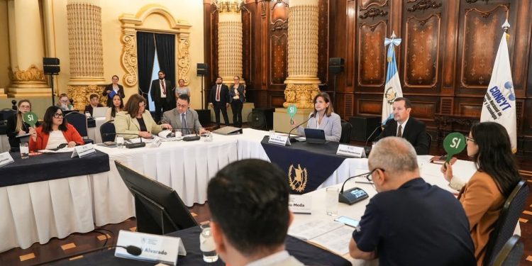 Concyt invierte 5.2 millones de quetzales para fortalecer la investigación e innovación científica en Guatemala