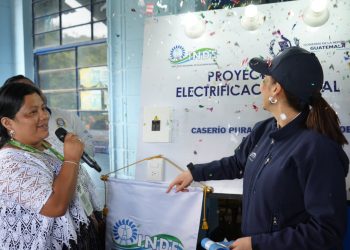 INDE inaugura proyecto de electrificación rural en Purahub, Alta Verapaz . (Foto: INDE)