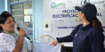 INDE inaugura proyecto de electrificación rural en Purahub, Alta Verapaz . (Foto: INDE)