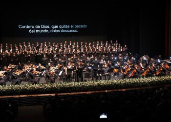 Más de 200 artistas unieron sus voces para honrar a las víctimas del terremoto de 1976