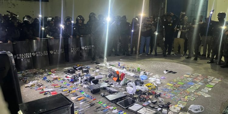 La requisa forma parte de los operativos de control implementados por el Sistema Penitenciario. / Foto: Ejército