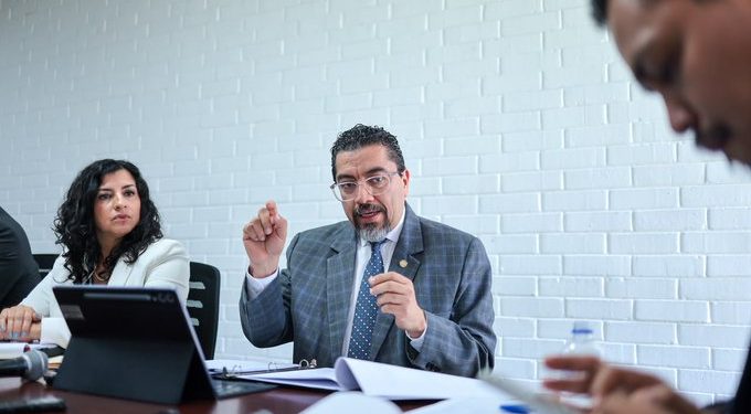 Minfin explica en el Congreso los cambios a la herramienta de búsqueda de Guatecompras