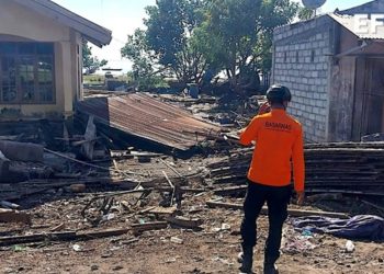 Más de medio centenar de muertos, 135 heridos y 5.000 evacuados por el terremoto indonesio