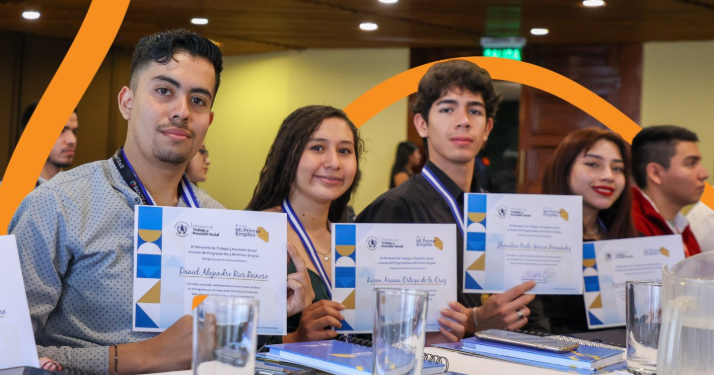 Beca Mi Primer Empleo abre oportunidades laborales para jóvenes sin experiencia. /Foto: Mintrab