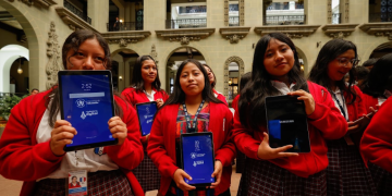 Ministerio de Educación brindará financiamiento para tablets y conexión a internet. (Foto: archivo)
