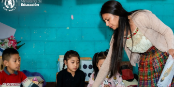 Habilitan convocatoria para becas en idiomas mayas para docentes. (Foto: Mineduc)