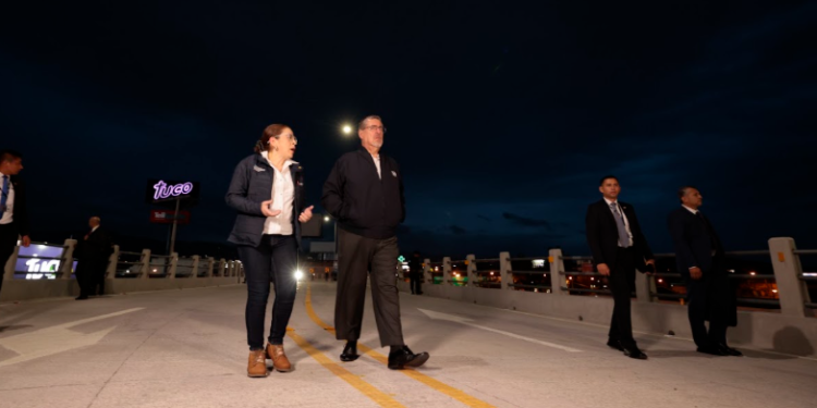 Ministra de Comunicaciones compartió que trabajan en el rescate de obras. (Foto: Alex Jacinto)