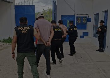 Operativos simultáneos permiten la captura de 42 personas. (Foto: PNC)
