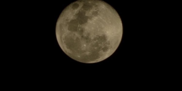 Eclipse lunar parcial en Guatemala: así se observa la Luna esta noche