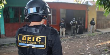 Los operativos forman parte de procesos de investigación que buscan reunir indicios y avanzar en la identificación de personas posiblemente vinculadas. / Foto: PNC