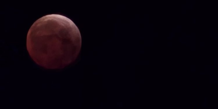 Eclipse lunar parcial de agosto 2026: ¿a qué hora verlo en Guatemala?
