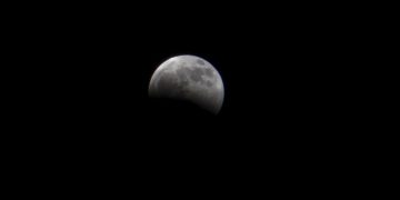 Eclipse lunar parcial en Guatemala: así se observa la Luna esta noche