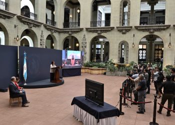 Conred: Actividad eruptiva del volcán de Fuego muestra una reducción progresiva tras más de 40 horas